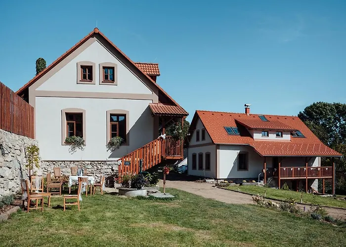 U Nas Ve Lhote - Apartmany / Cela Chalupa