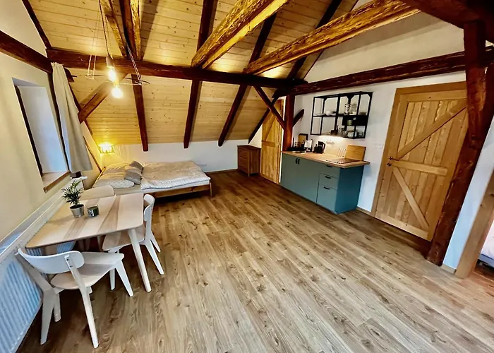 U Nas Ve Lhote - Apartmany / Cela Chalupa