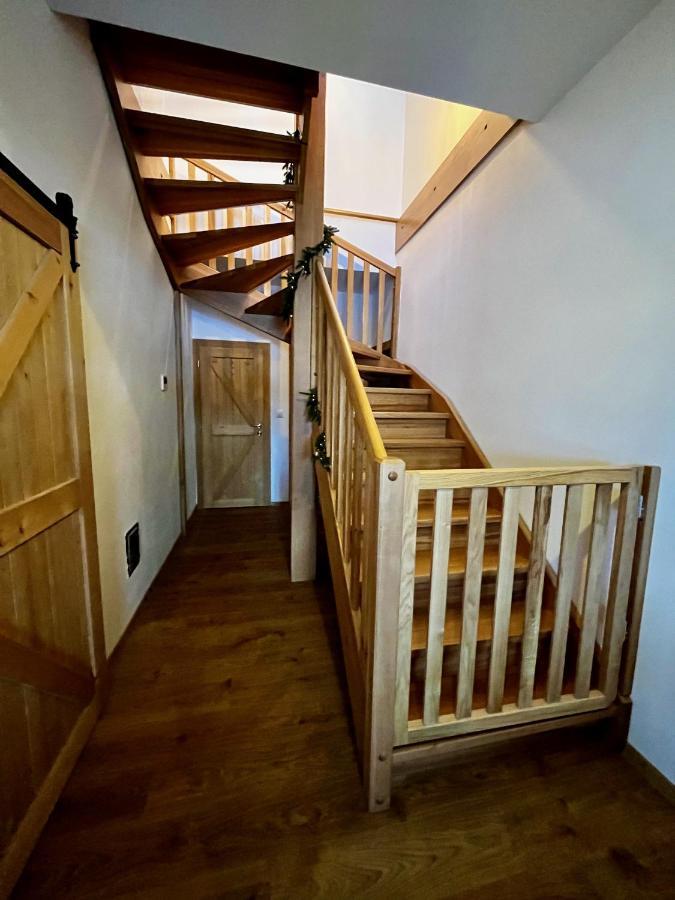 U Nas Ve Lhote - / Country house *